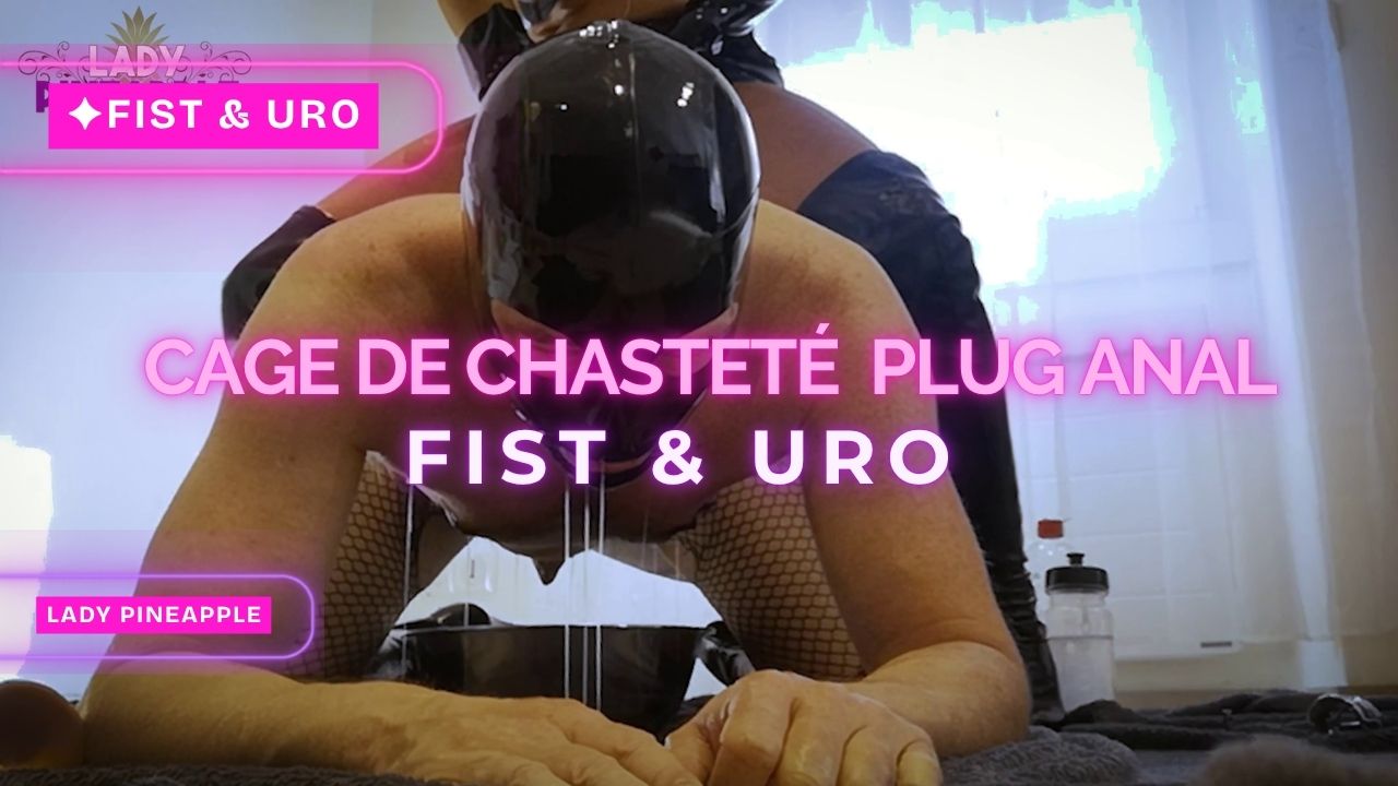 cage de chasteté plug anal, fist et uro pour cette pute